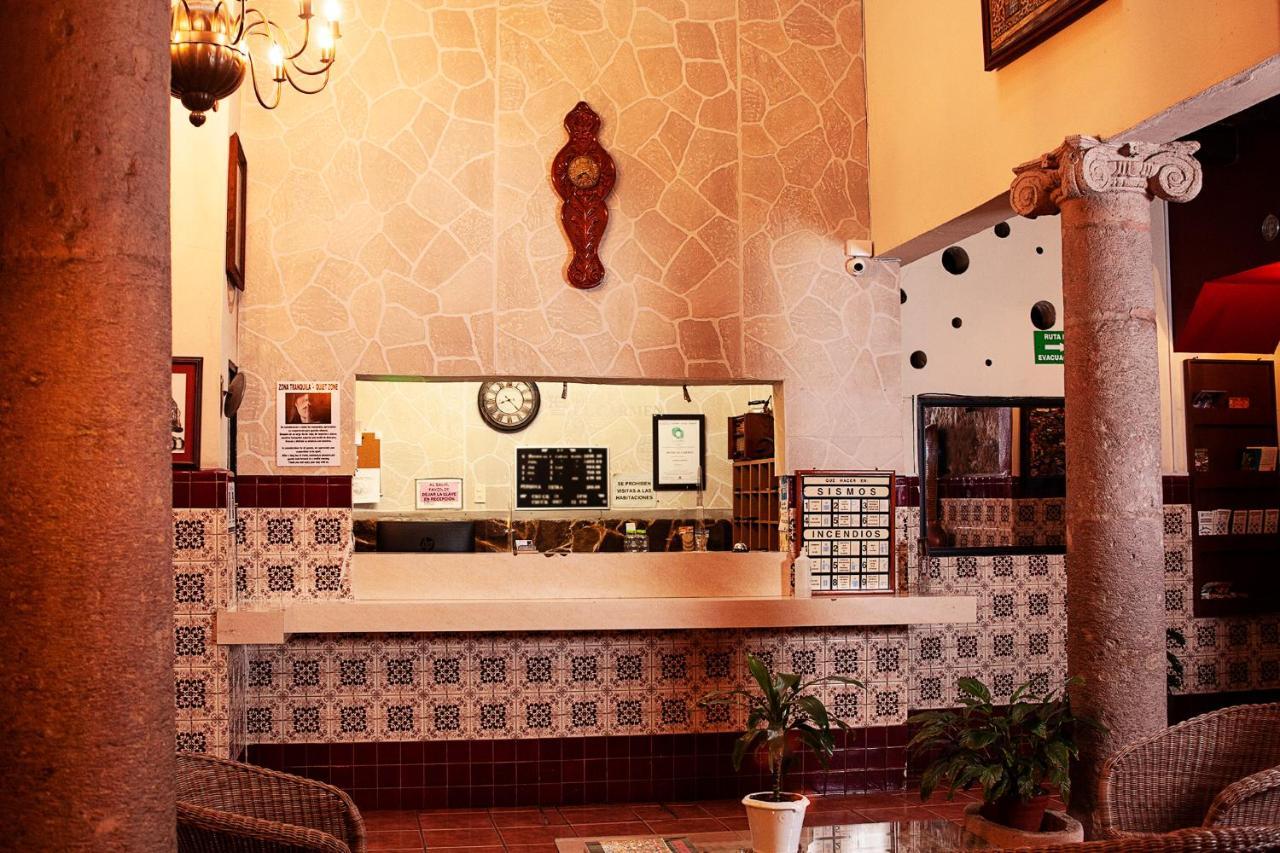Hotel el Carmen Morelia Buitenkant foto