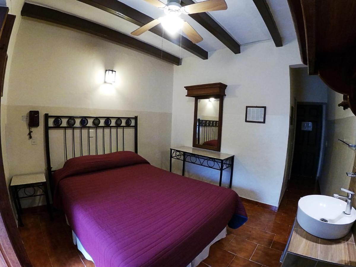 Hotel el Carmen Morelia Buitenkant foto