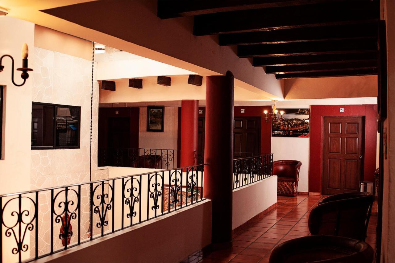 Hotel el Carmen Morelia Buitenkant foto