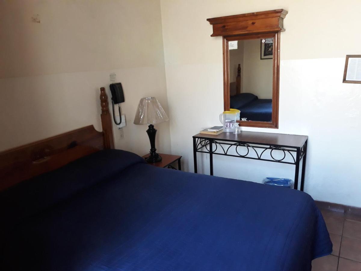 Hotel el Carmen Morelia Buitenkant foto