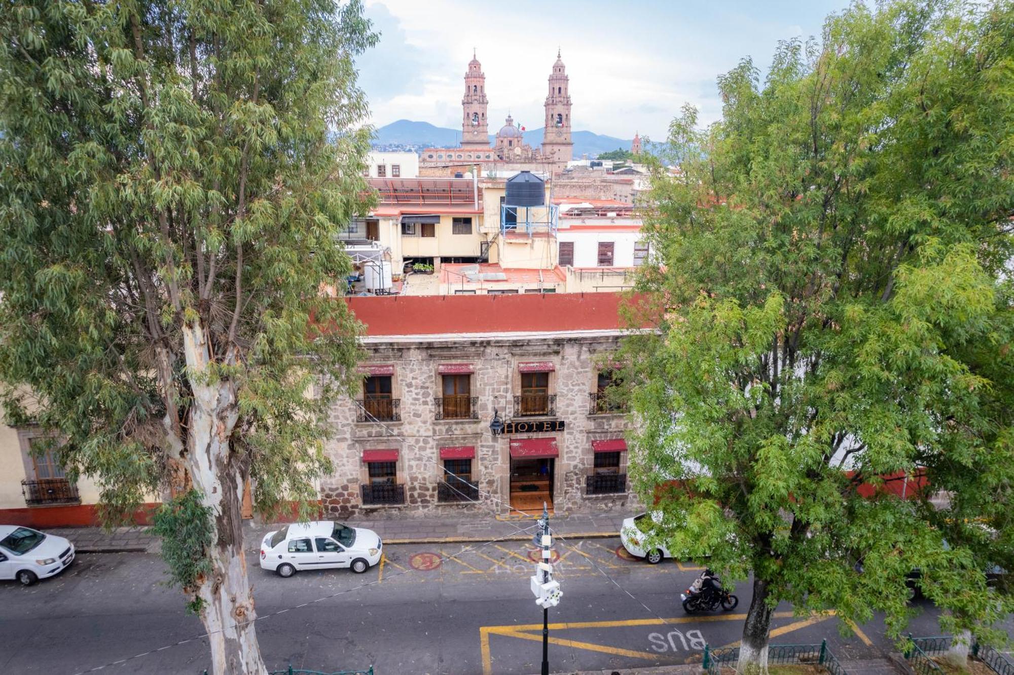 Hotel el Carmen Morelia Buitenkant foto