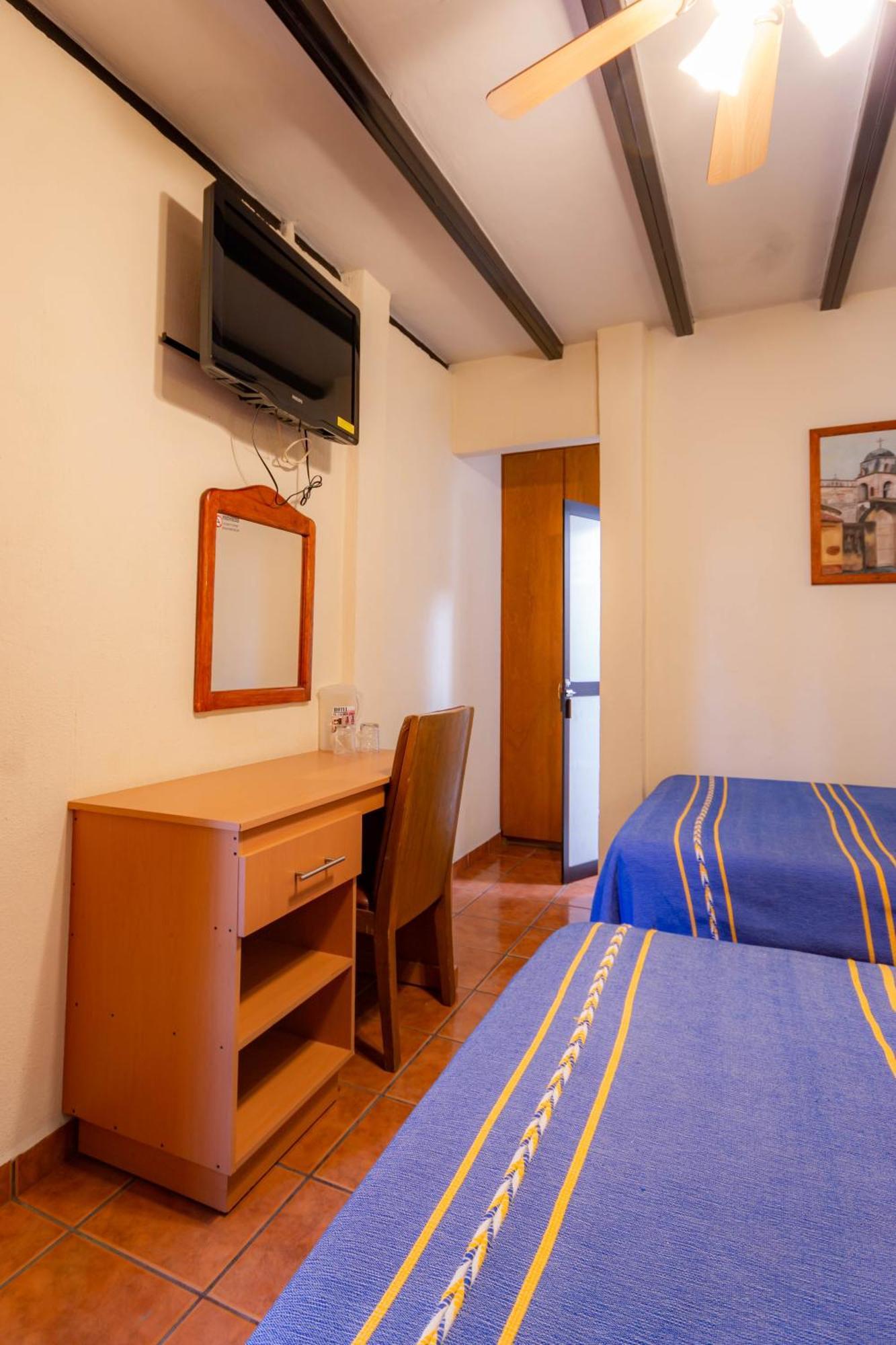 Hotel el Carmen Morelia Buitenkant foto