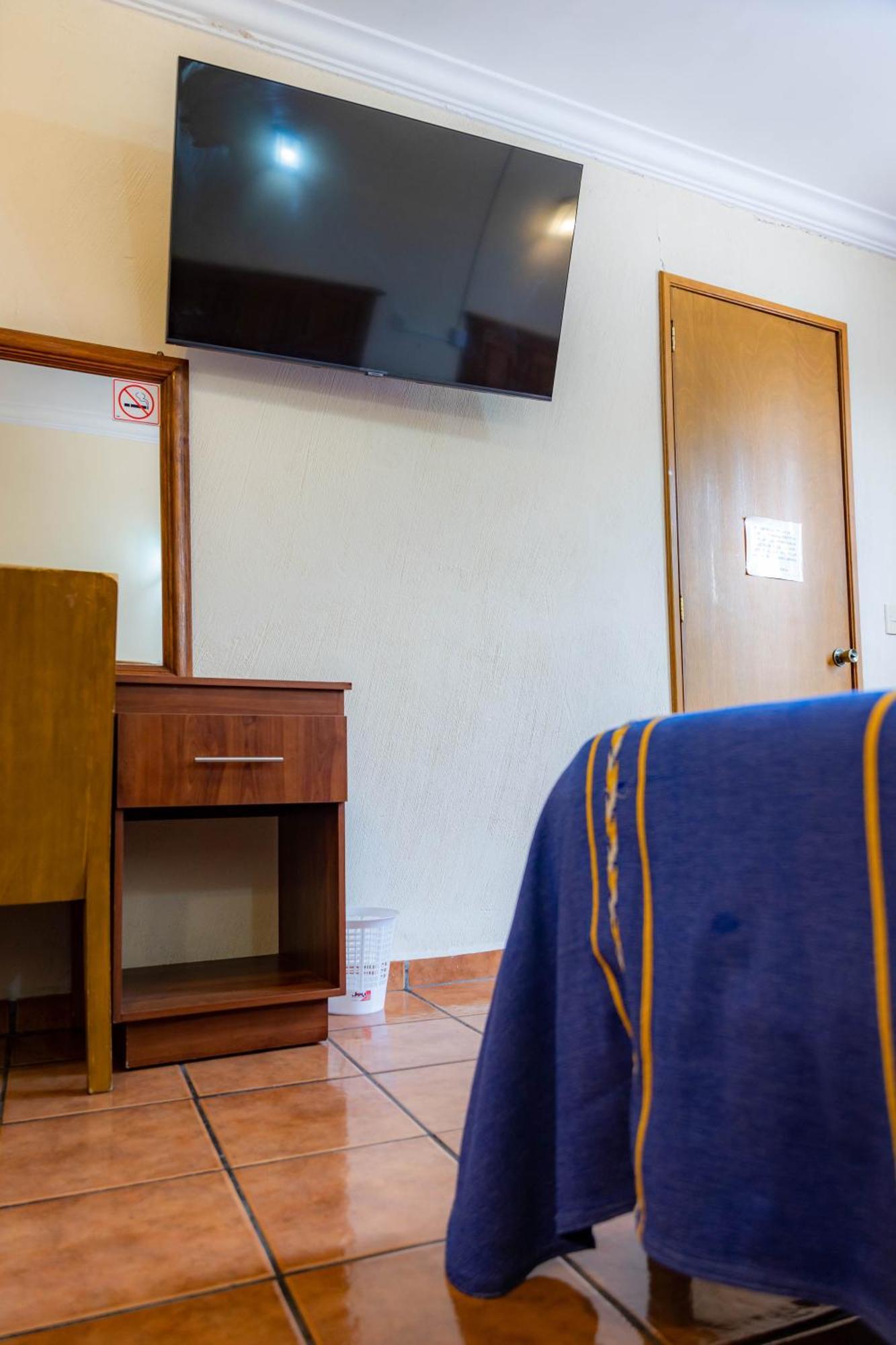 Hotel el Carmen Morelia Buitenkant foto