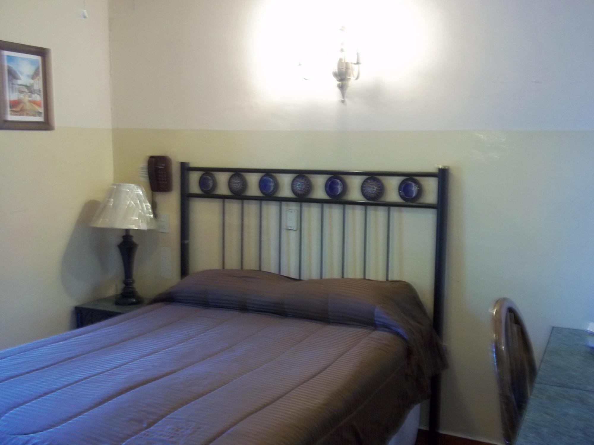 Hotel el Carmen Morelia Buitenkant foto
